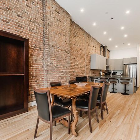 Elegant 3 Bedroom Apartment In Old Port - 302 Монреал Екстериор снимка